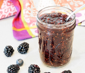 Berry Spread {coconut sugar sweetened}